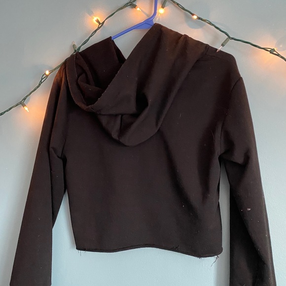 cropped hoodie - Picture 2 of 3